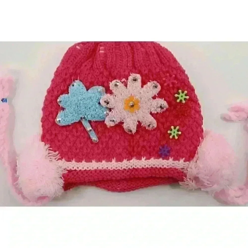 HAND knitted girl hat with knitted applique with beads for 3-6 year old. NEW.